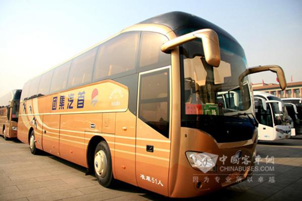 申龍客車連續(xù)9年為全國(guó)兩會(huì)提供會(huì)場(chǎng)通勤服務(wù)