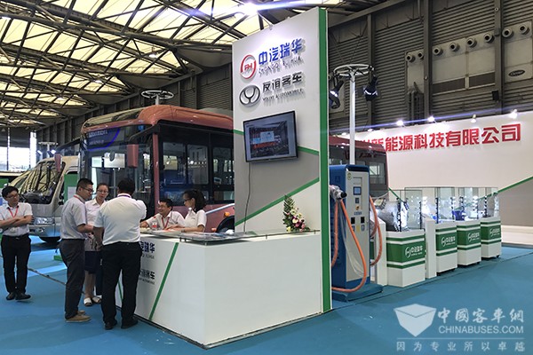 BUS EXPO 2017上?？蛙囌箌中汽瑞華展臺