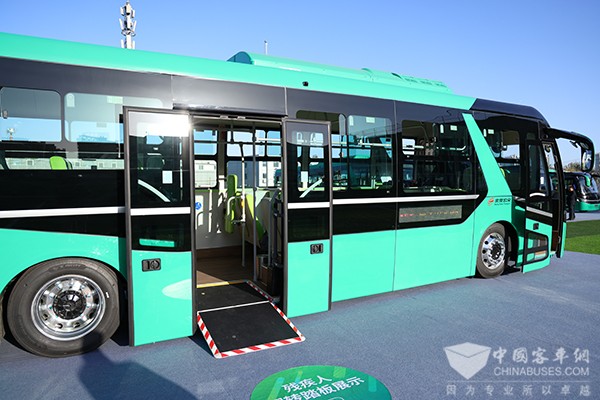 整車產(chǎn)品2023 福田歐輝 新型通學車 客車技術(shù)創(chuàng)新 應用成果獎