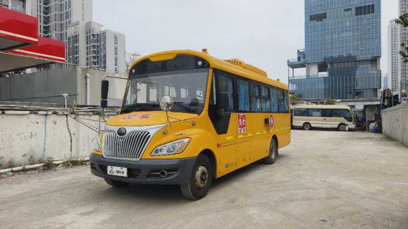 2021年8月 國(guó)六41座大鼻子新款幼兒宇通校車 