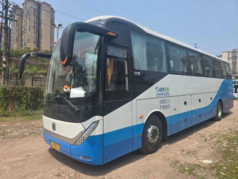2024年7月上牌多臺(tái)國(guó)六35座2+1中通6119氣囊旅游車