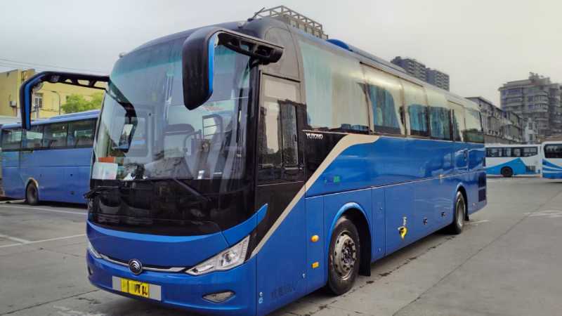 2021年11月上牌國(guó)六有公告帶中門39座宇通6117營(yíng)運(yùn)車