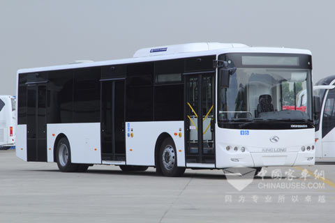 大金龍三開門、低地板公交車XMQ6120AGD5外觀
