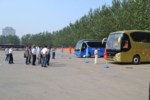 用戶領(lǐng)導(dǎo)賞車(chē)