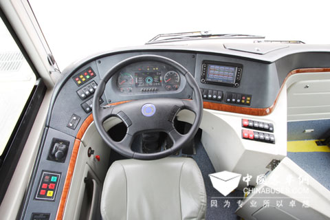 申龍客車(chē)SLK6129