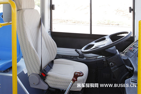 宇通ZK6775HNG2公交車（天然氣國(guó)五13-27座）