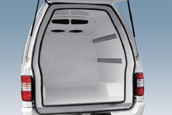 金旅XML5036XLC15冷藏車(chē)（汽油國(guó)五2-5座）