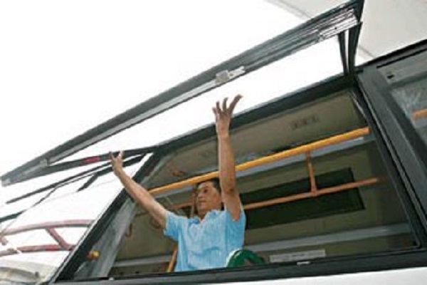 上海萬象SXC6120GHEV2公交車（柴油/電混動國五10-50座）