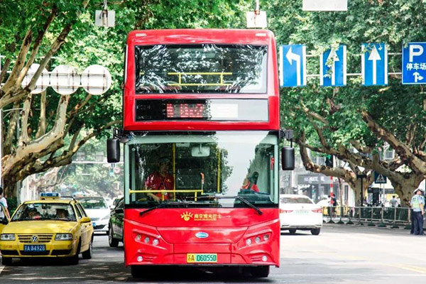 南京金龍NJL6100GSEV1雙層公交車（純電動11-59座）