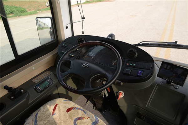 舒馳YTK6830GEV7公交車(chē)（純電動(dòng)15-31座）