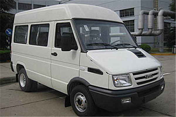 南京依維柯NJ6495ACMZ多用途乘用車(chē)（柴油國(guó)五5-9座）