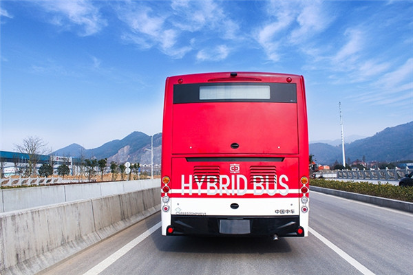 浙江中車CSR6850GNPHEV1公交車（天然氣/電混動(dòng)國(guó)五10-26座）