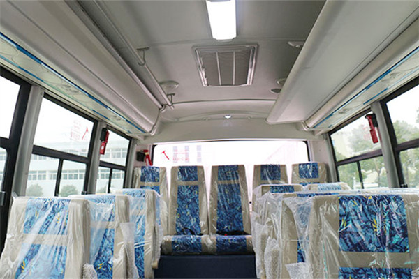 華新HM6690LFD6X客車（柴油國六24-26座）