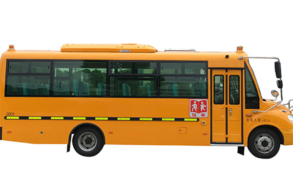 華新HM6760XFD5JS小學(xué)生專用校車（柴油國(guó)五33-41座）