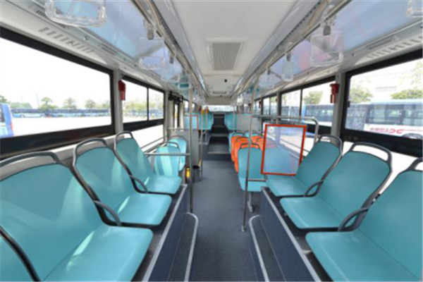 宏遠(yuǎn)KMT6106GBEV1公交車(chē)（純電動(dòng)19-39座）